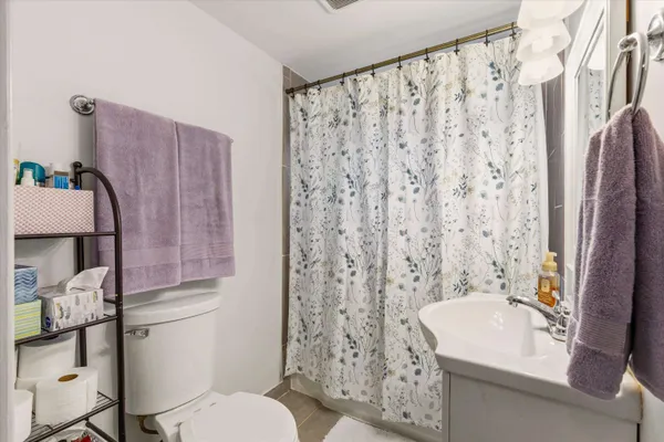 $250,000 | 2005 Casa Linda Court, Tallahassee, FL 32303