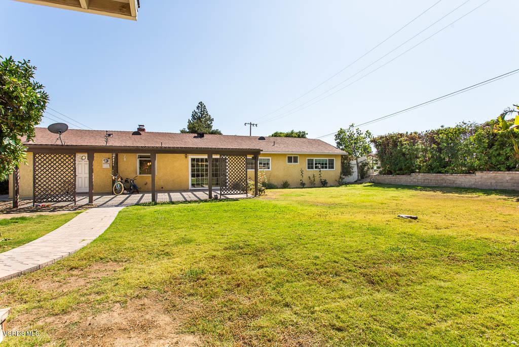 3607 Flood Street Simi Valley, CA 93063 - Photo 21 of 36 Backyard