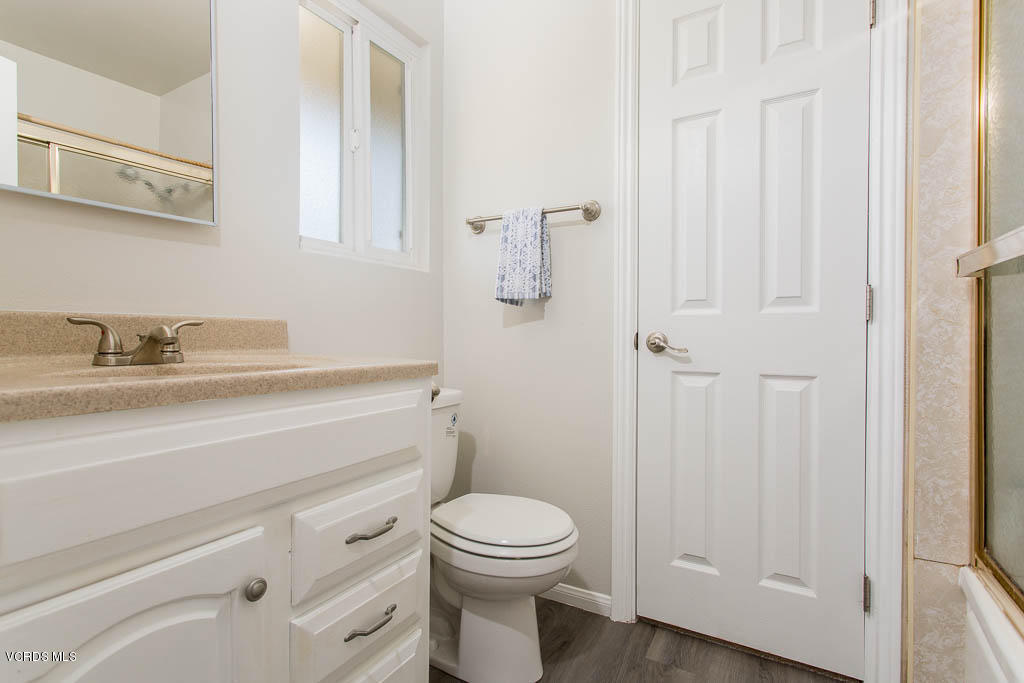3607 Flood Street Simi Valley, CA 93063 - Photo 24 of 36 Hall Bathroom