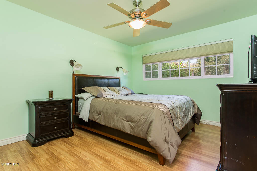 3607 Flood Street Simi Valley, CA 93063 - Photo 26 of 36 Master Bedroom
