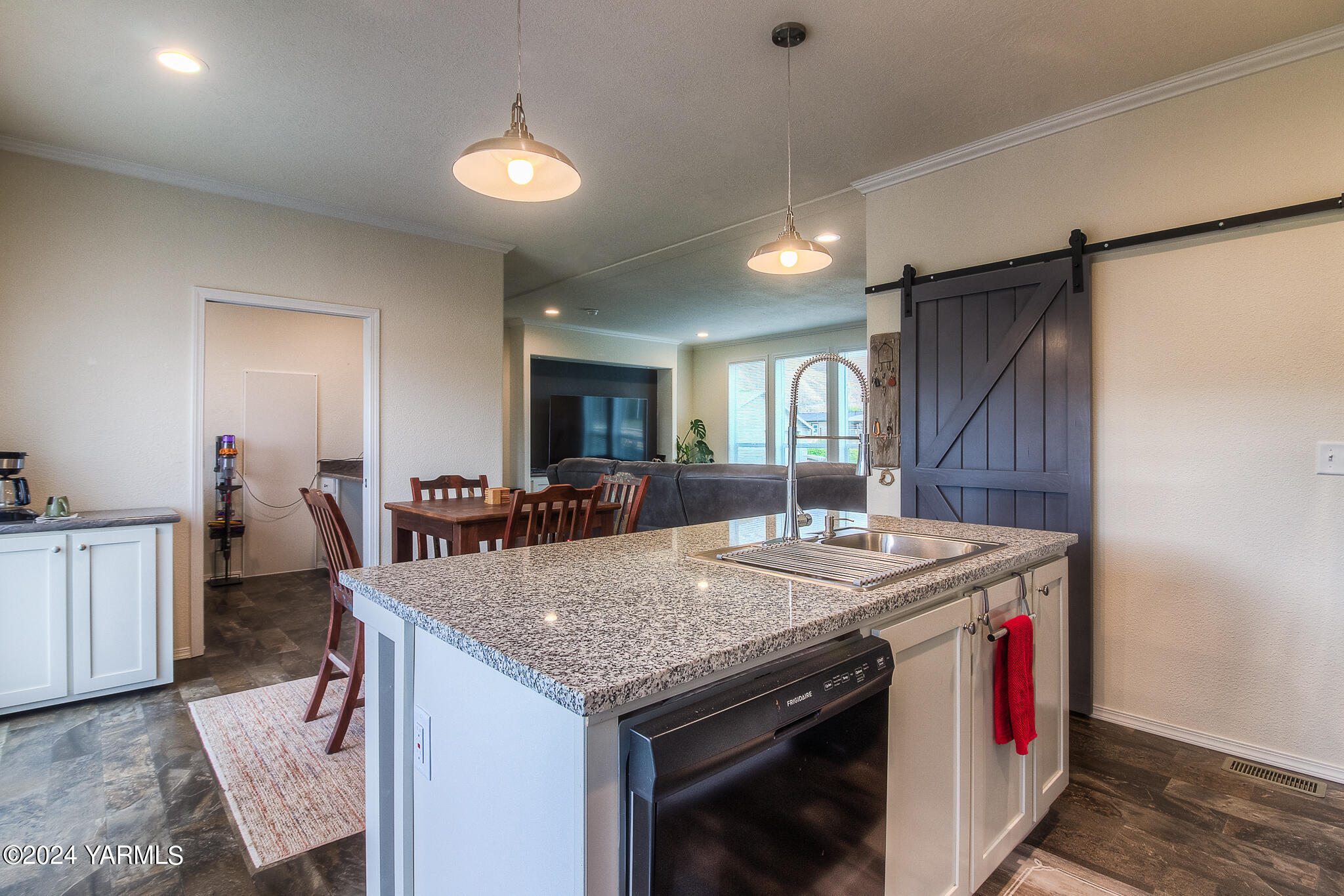 460 McPhee Road Naches, WA 98937 - Photo 14 of 39 20