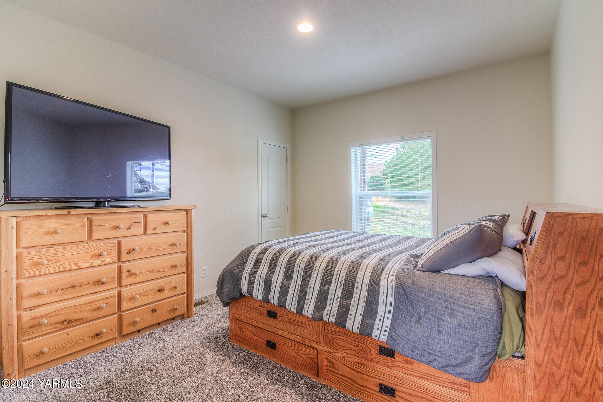 460 McPhee Road Naches, WA 98937 - Photo 32 of 39 Bedroom #2