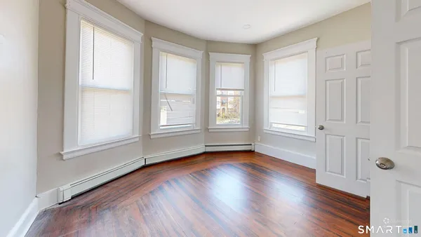 $2,550 | 1616 Chapel Street, New Haven, CT 06511