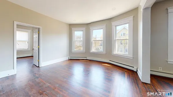 $2,550 | 1616 Chapel Street, New Haven, CT 06511