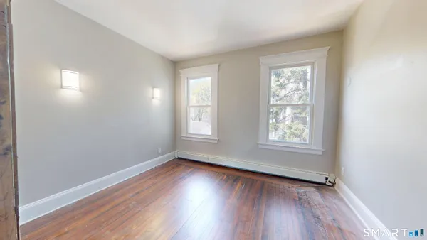 $2,550 | 1616 Chapel Street, New Haven, CT 06511