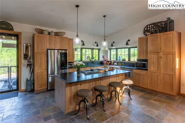 $983,000 | 509 Grant Houck Road, Todd, NC 28684