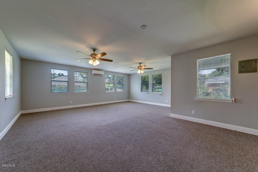 2143 Switzer Road Gulfport, MS 39507 - Photo 13 of 23 20170820-20170820-DSC_8946_47_48_49_50-E