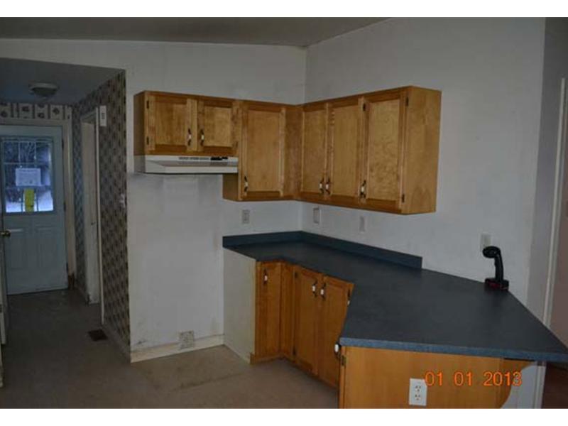 65 Houlton Road Baileyville, ME 04694 - Photo 4 of 10 Kitchen.