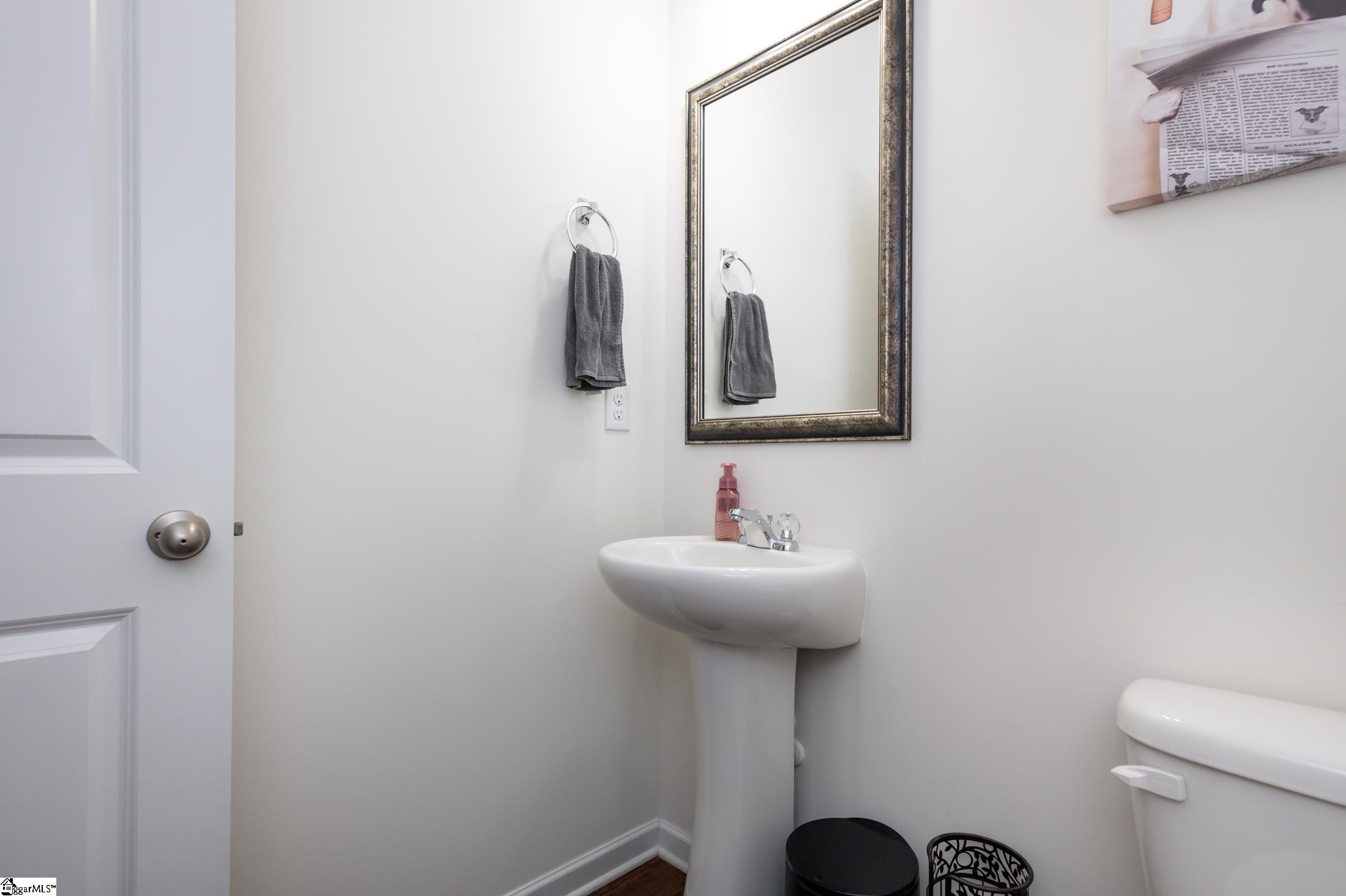 137 Lake Grove Road Simpsonville, SC 29681 - Photo 8 of 22 Gallery Image 8