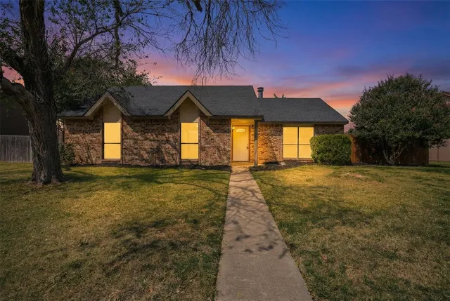 a front view of house with yard