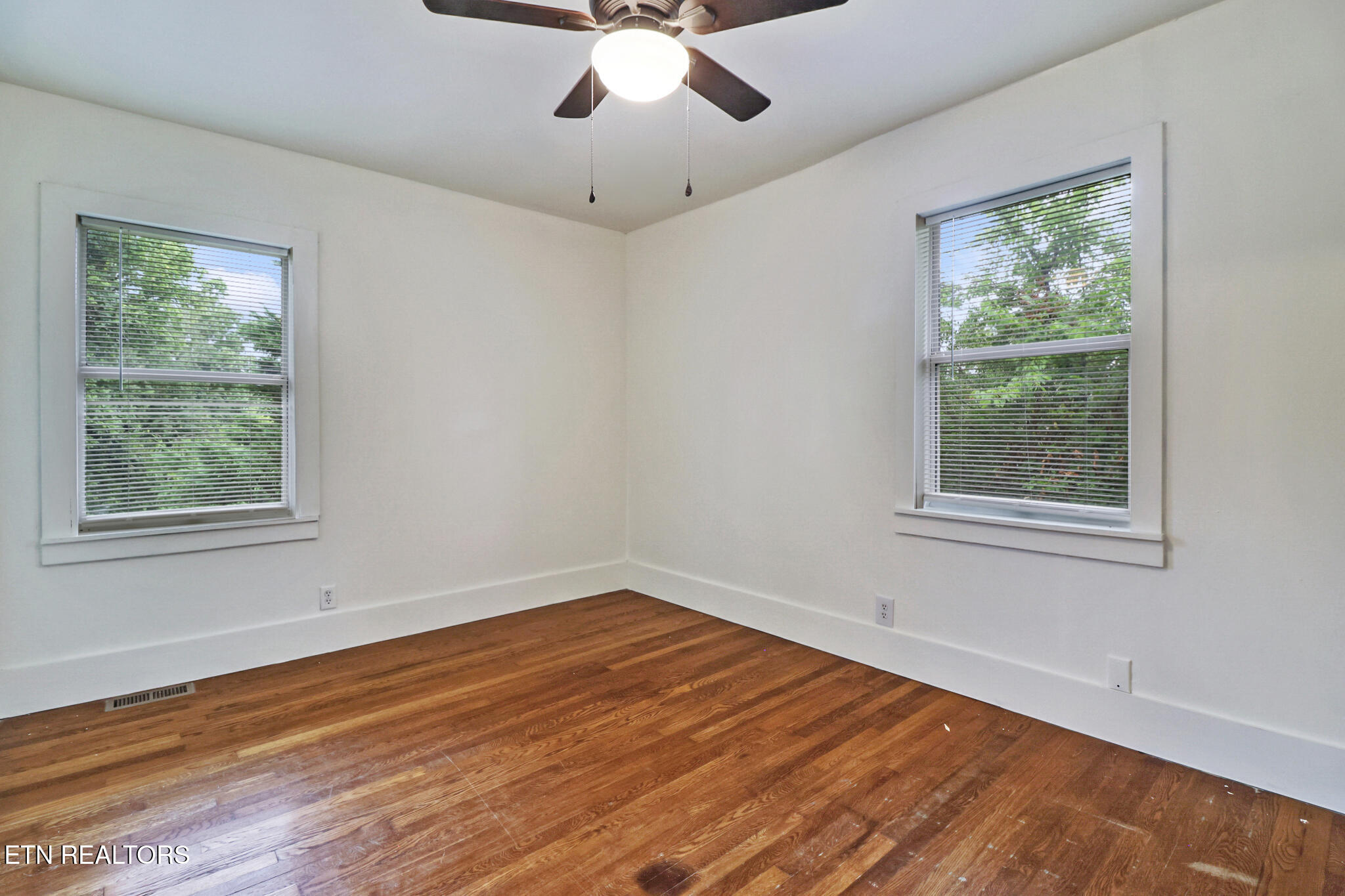 820 Sunset Drive Kingston, TN 37763 - Photo 28 of 37 if1a7295-if1a7299