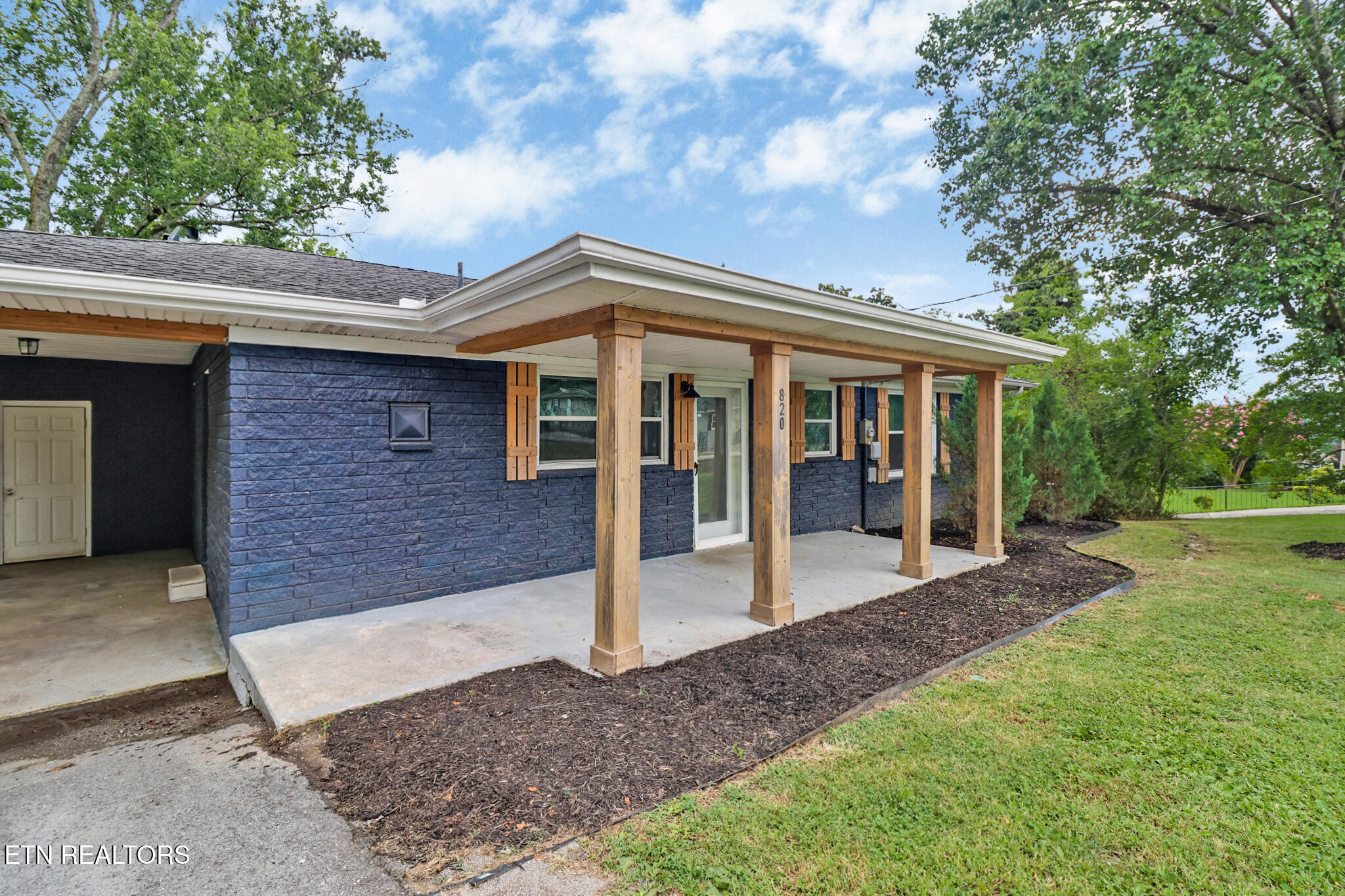 820 Sunset Drive Kingston, TN 37763 - Photo 5 of 37 if1a7180-if1a7184