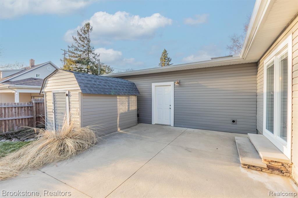 406 5th Street Fenton, MI 48430 - Photo 37 of 43 Gallery Image 37
