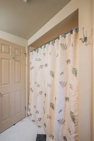 $189,000 | 4460 St Martins Drive, Flint, MI 48507