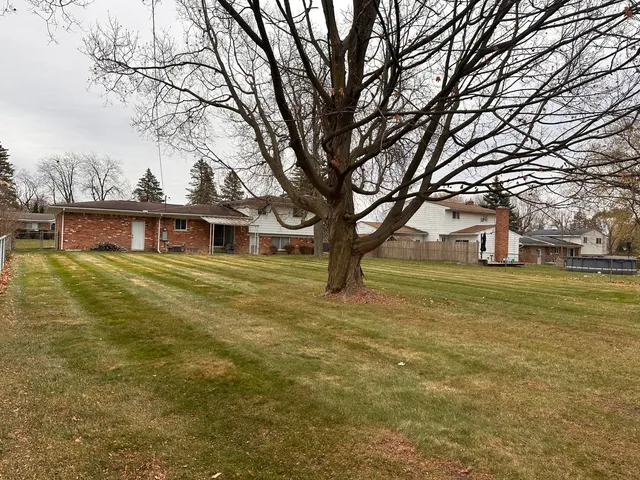 $189,000 | 4460 St Martins Drive, Flint, MI 48507