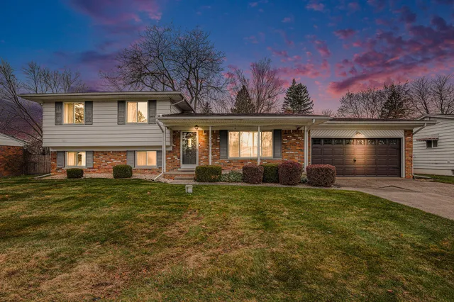 $189,000 | 4460 St Martins Drive, Flint, MI 48507