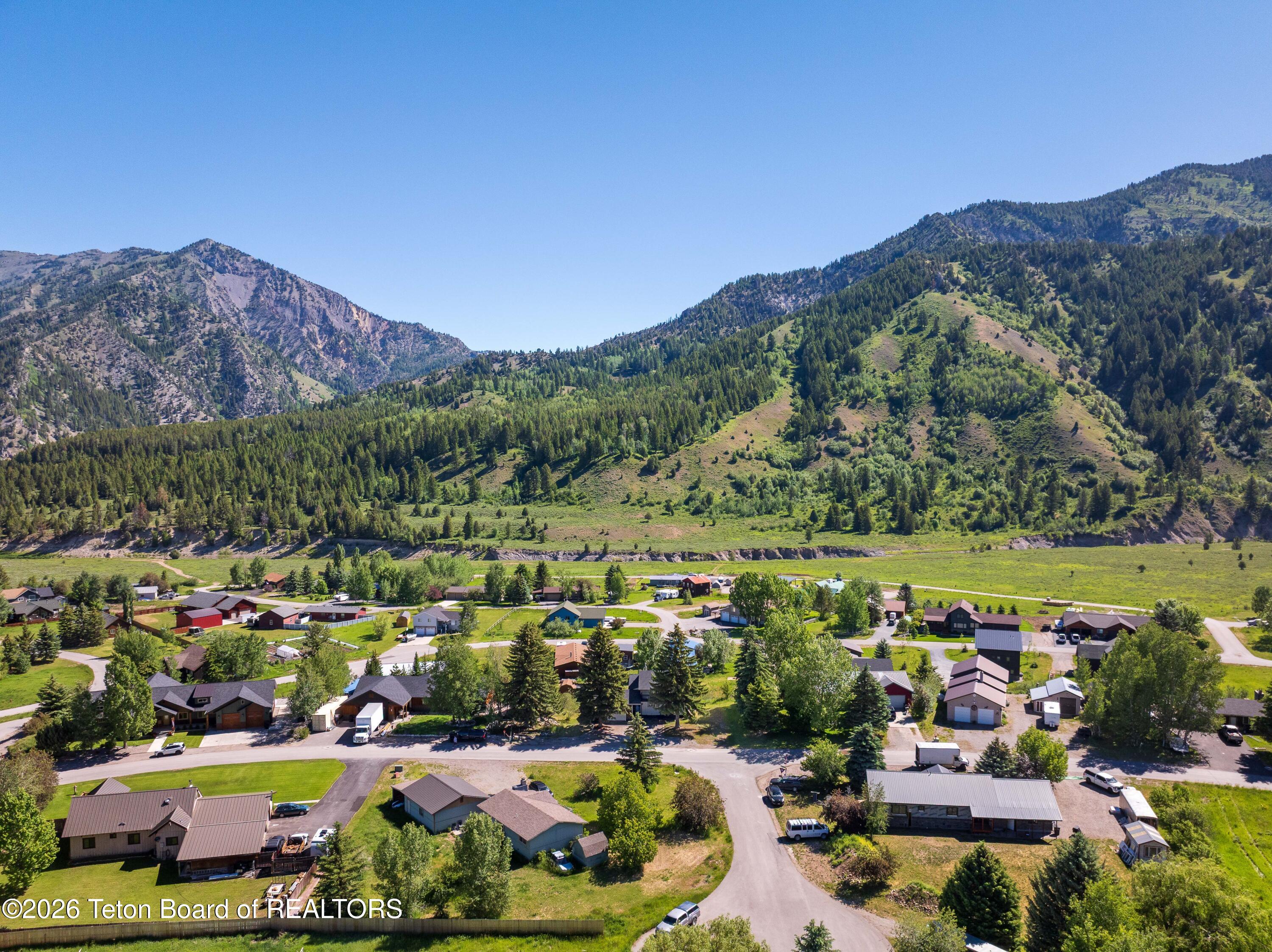 428 Meadows Drive Alpine, WY 83128 - Photo 39 of 42 428 Meadows Dr _0015_D-Edit