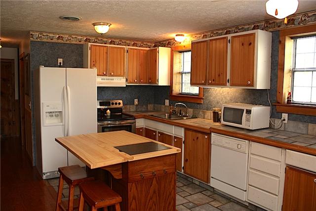 2374 Daniels Road Greenbrier, TN 37073 - Photo 5 of 10 Gallery Image 5