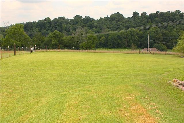 2374 Daniels Road Greenbrier, TN 37073 - Photo 9 of 10 Gallery Image 9