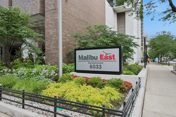 $239,000 | 6033 North Sheridan Road, Unit 34M, Chicago, IL 60660
