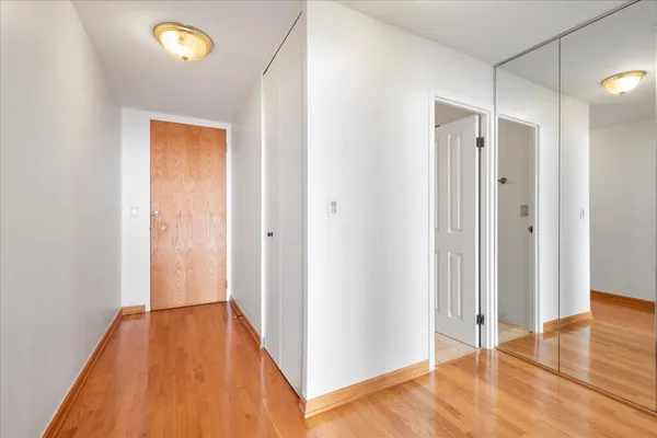 $239,000 | 6033 North Sheridan Road, Unit 34M, Chicago, IL 60660