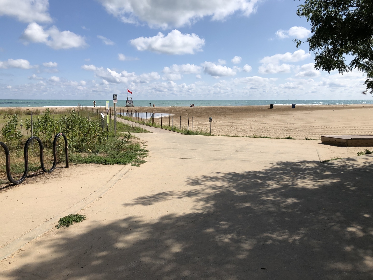 6033 North Sheridan Road, Unit 34M Chicago, IL 60660 - Photo 39 of 48 a view of an ocean beach