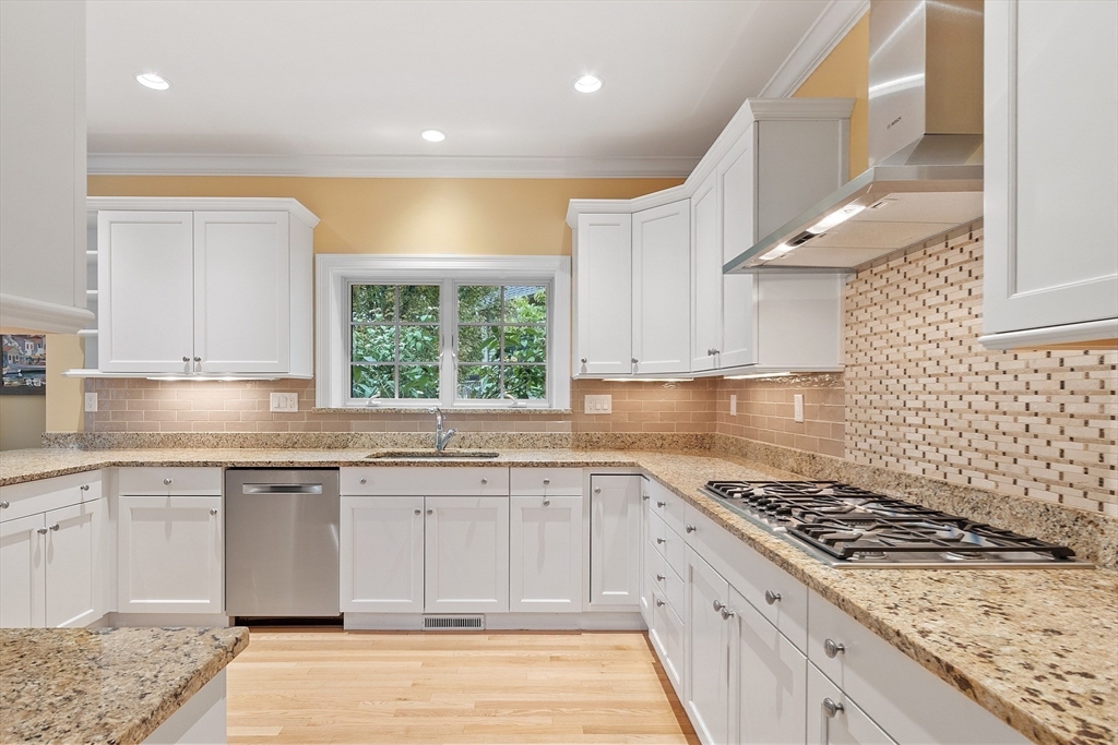 51 South Cottage Road, Unit 112 Belmont, MA 02478 - Photo 11 of 41