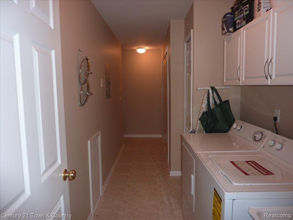 3608 Tremonte Circle Rochester, MI 48306 - Photo 9 of 21 Laundry / Storage