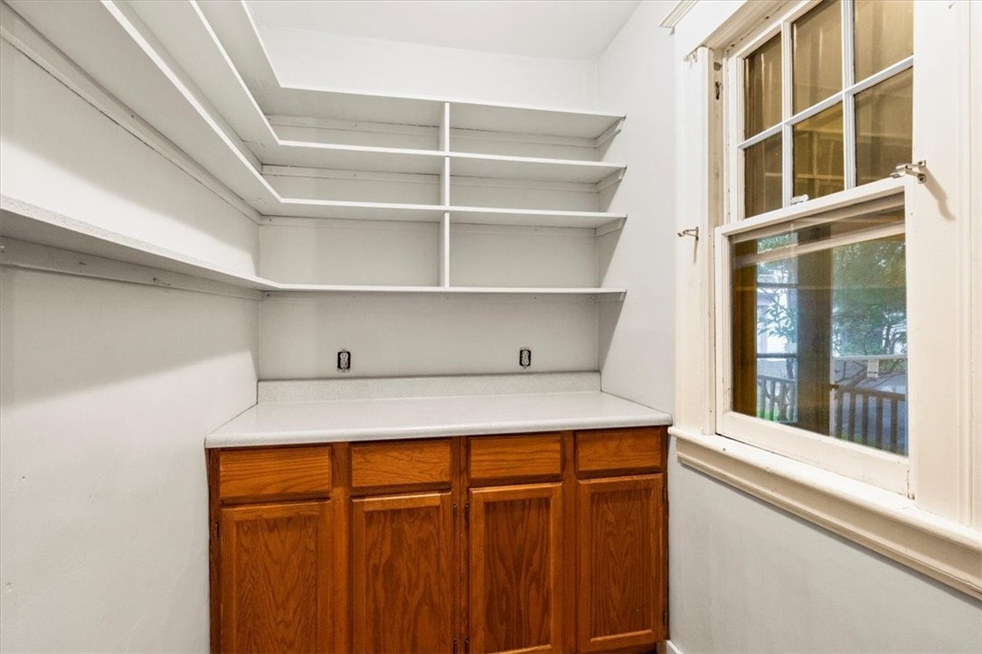 249 Canterbury Road Rochester, NY 14607 - Photo 16 of 36