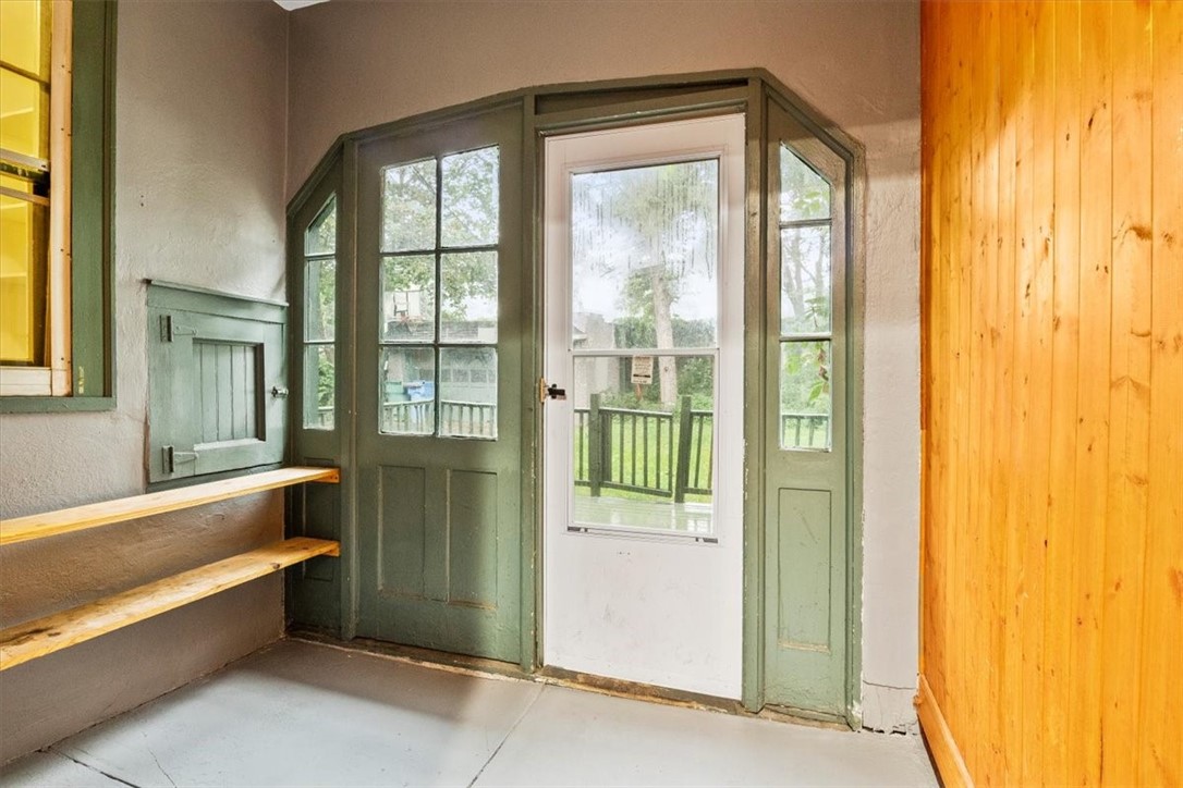 249 Canterbury Road Rochester, NY 14607 - Photo 17 of 36