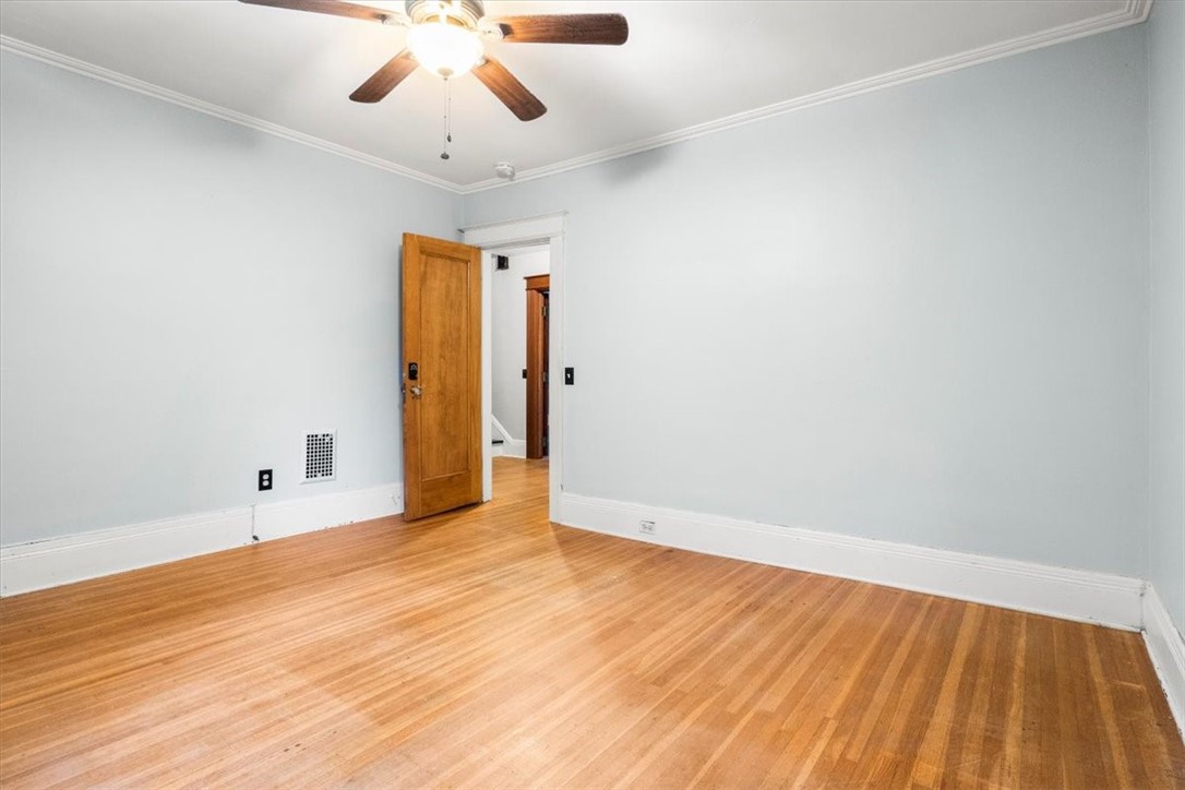 249 Canterbury Road Rochester, NY 14607 - Photo 23 of 36