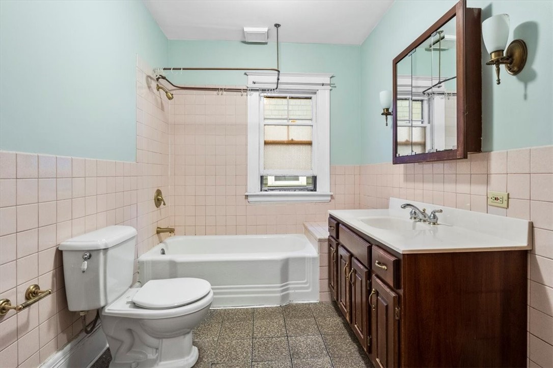 249 Canterbury Road Rochester, NY 14607 - Photo 24 of 36