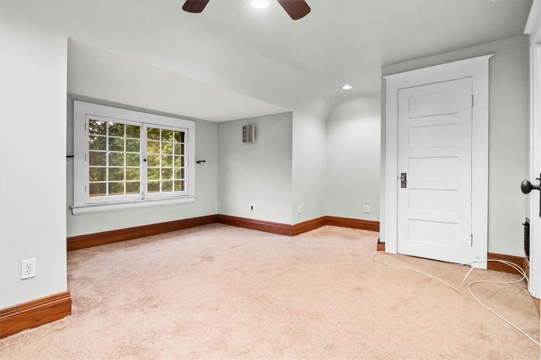 249 Canterbury Road Rochester, NY 14607 - Photo 29 of 36