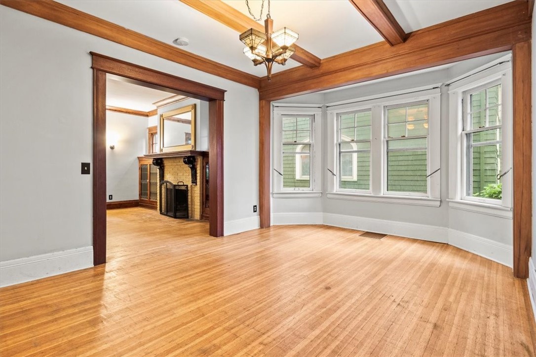 249 Canterbury Road Rochester, NY 14607 - Photo 8 of 36