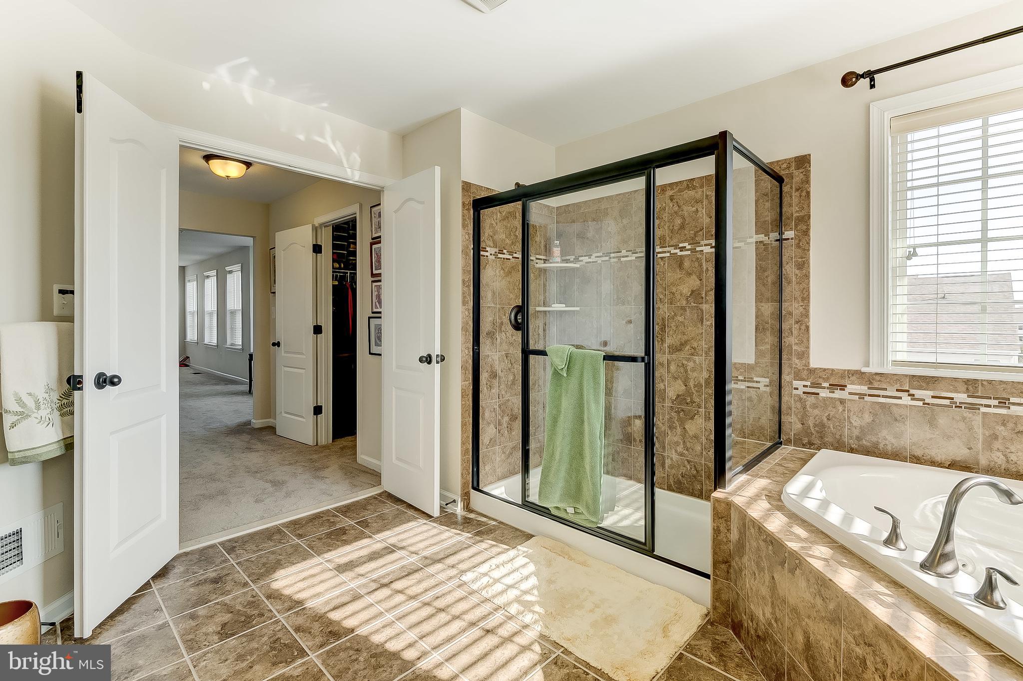 2376 Sweet Meadow Road Baltimore, MD 21209 - Photo 22 of 34 Master bath