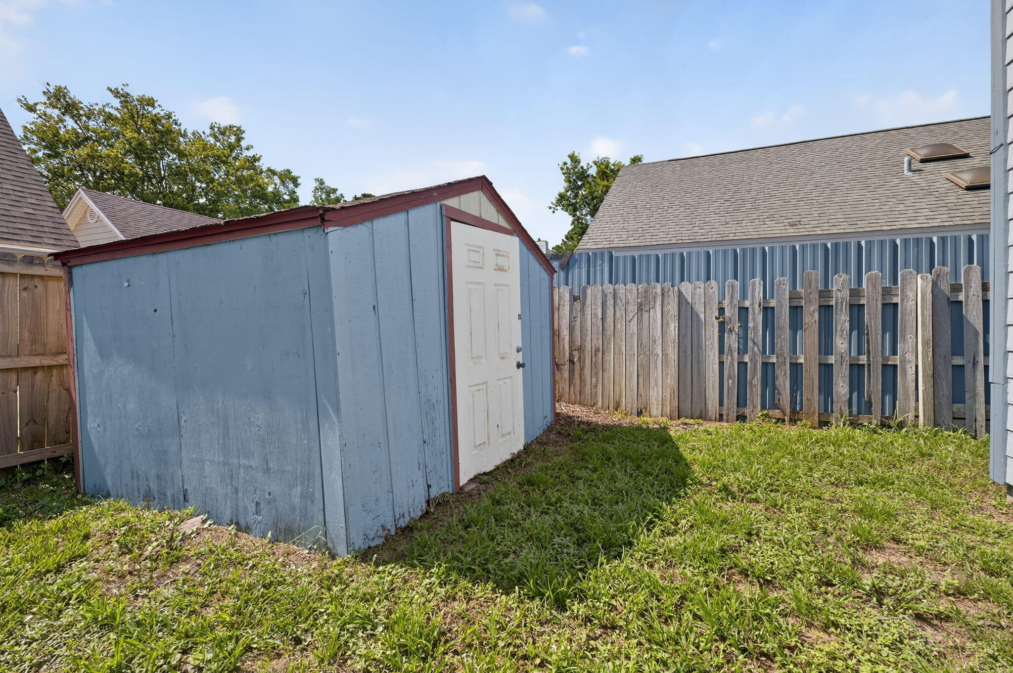 150 Beach Drive Fort Walton Beach, FL 32547 - Photo 45 of 56 a view of a backyard