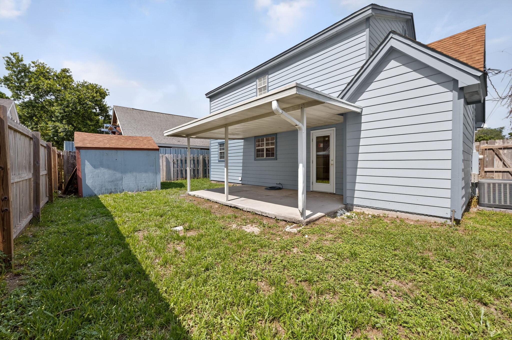 150 Beach Drive Fort Walton Beach, FL 32547 - Photo 47 of 56 a view of a house with backyard and porch