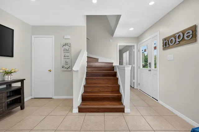a view of entryway and hall