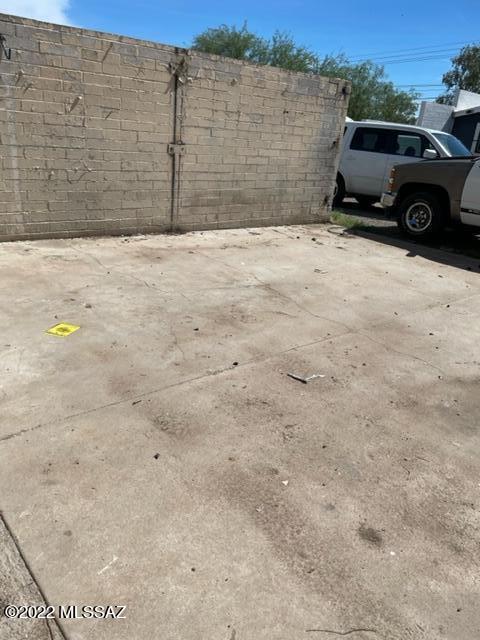 3504 South Mission Road, Unit L Tucson, AZ 85713 - Photo 7 of 35