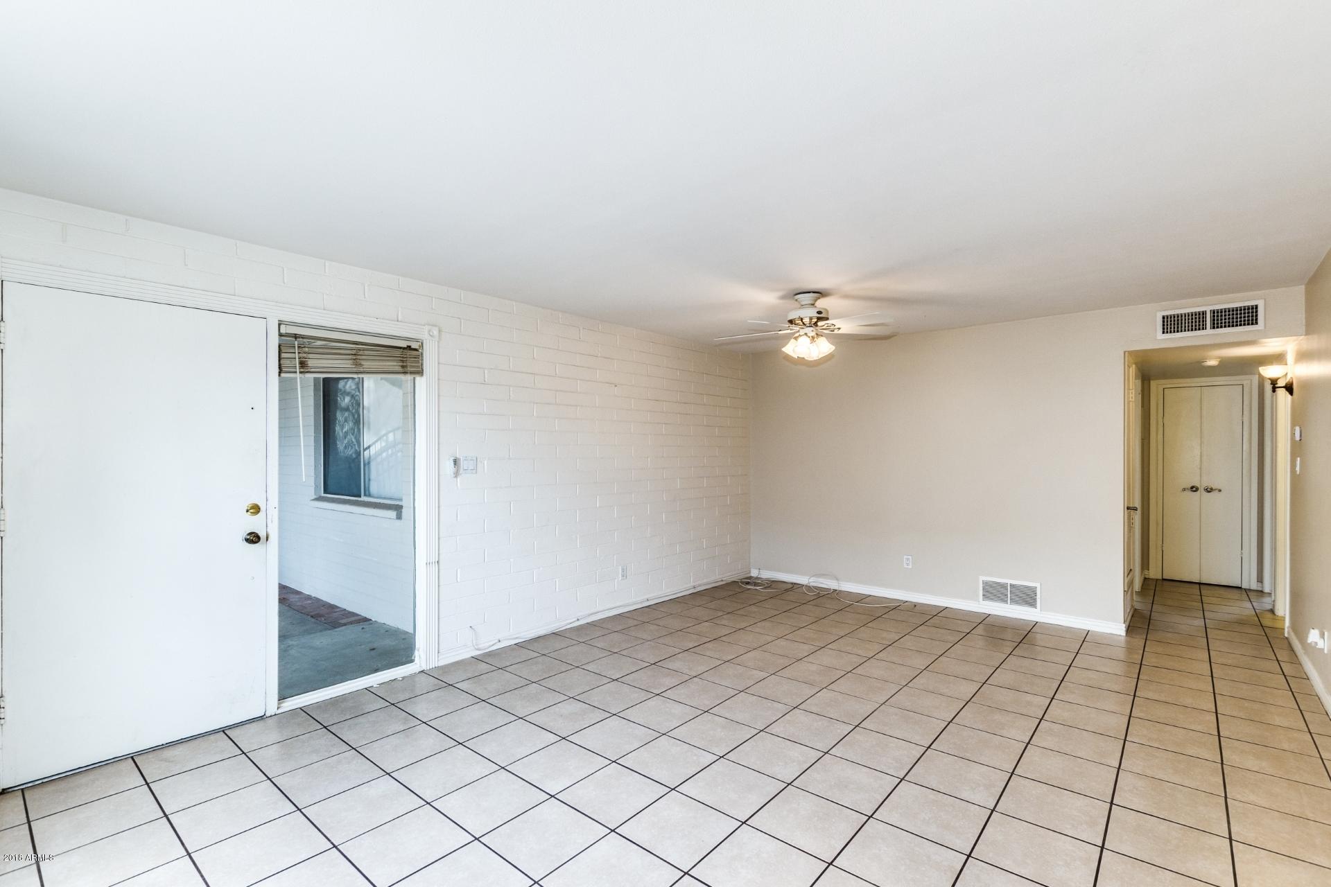 4131 East Camelback Road, Unit 34 Phoenix, AZ 85018 - Photo 5 of 15 0009-Camelback (13)