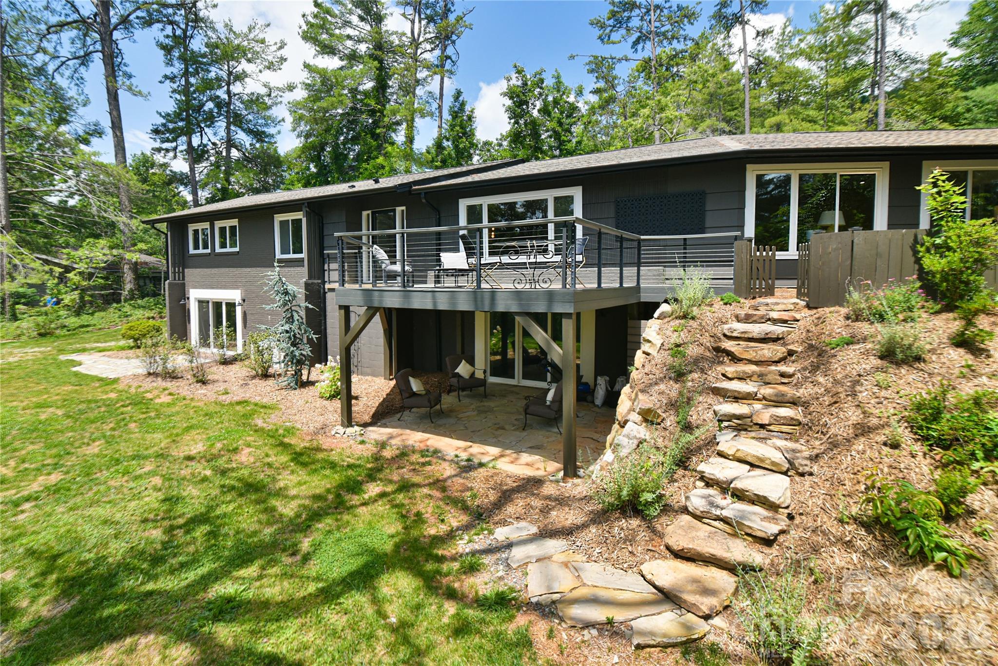 351 Windsor Road Asheville, NC 28804 - Photo 2 of 38