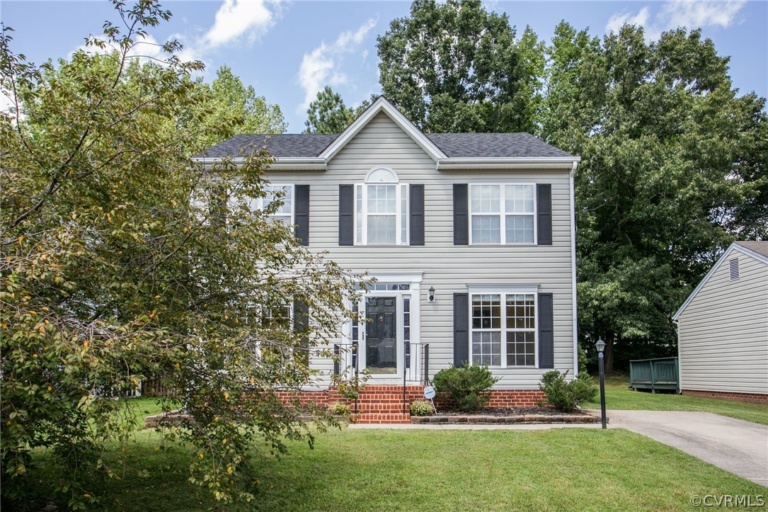 3248 Ransom Hills Road Richmond, VA 23237 - Photo 2 of 28 front view of a house with a yard