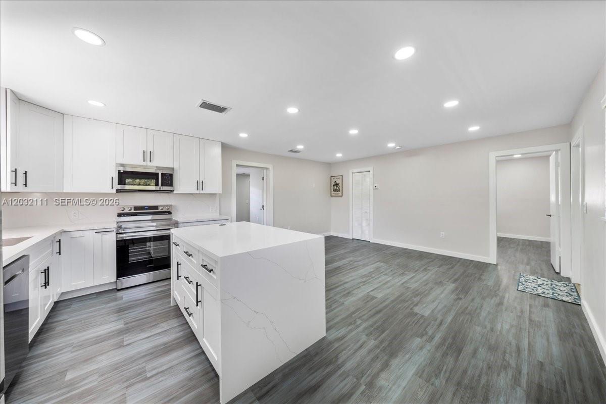 7705 Southwest 66th Street Miami, FL 33143 - Photo 42 of 60