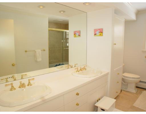 35 Shipman Road Andover, MA 01810 - Photo 16 of 21 Gallery Image 16