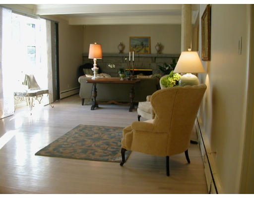 35 Shipman Road Andover, MA 01810 - Photo 6 of 21 Gallery Image 6