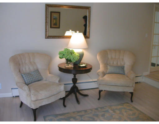 35 Shipman Road Andover, MA 01810 - Photo 7 of 21 Gallery Image 7