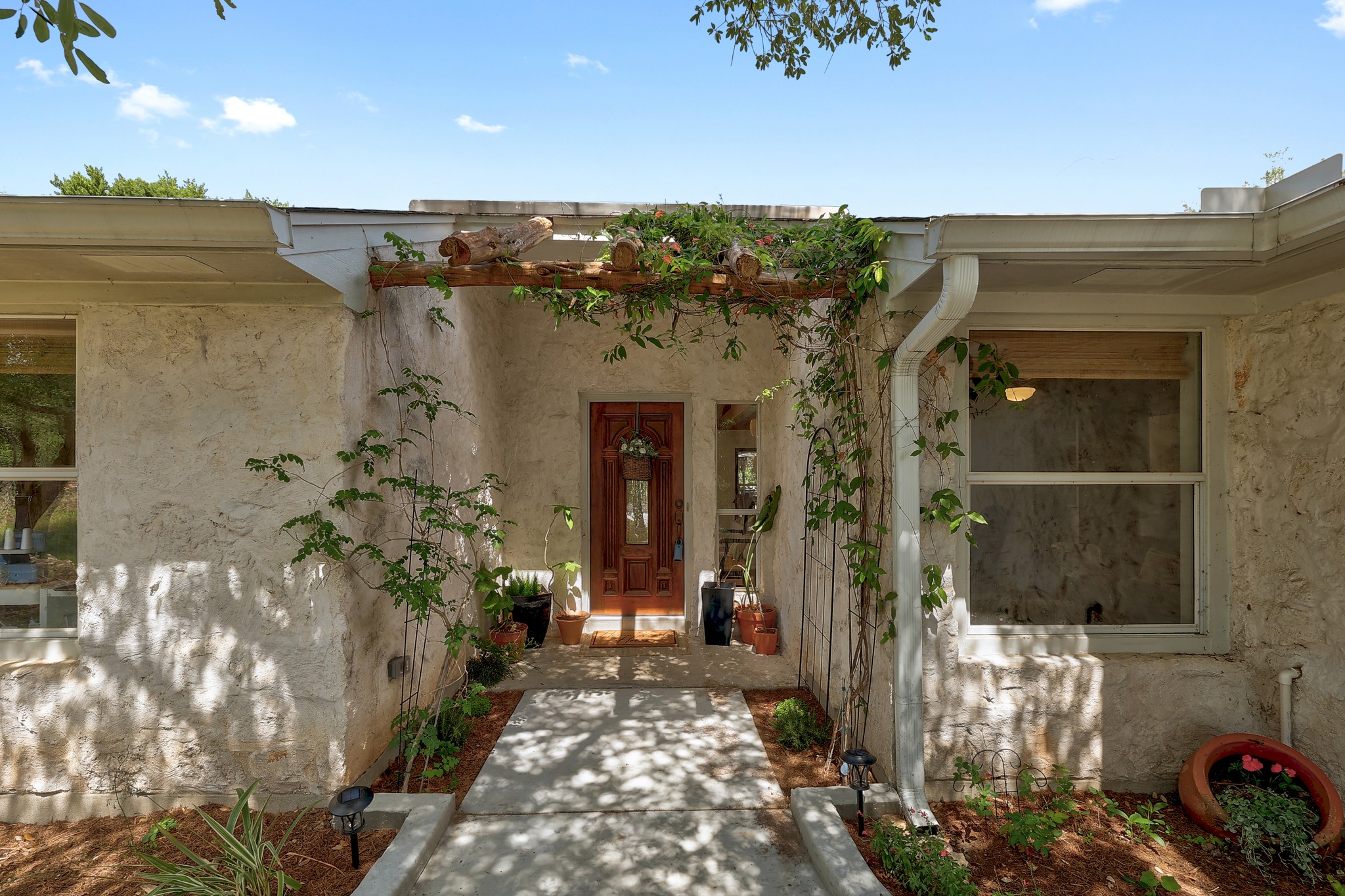 1455 County Road 262 Georgetown, TX 78633 - Photo 2 of 40 a view of a entryway
