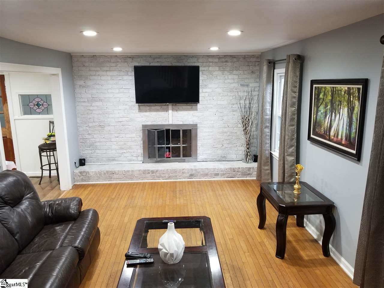 1600 Clement Road Greer, SC 29650 - Photo 4 of 26 Gallery Image 4
