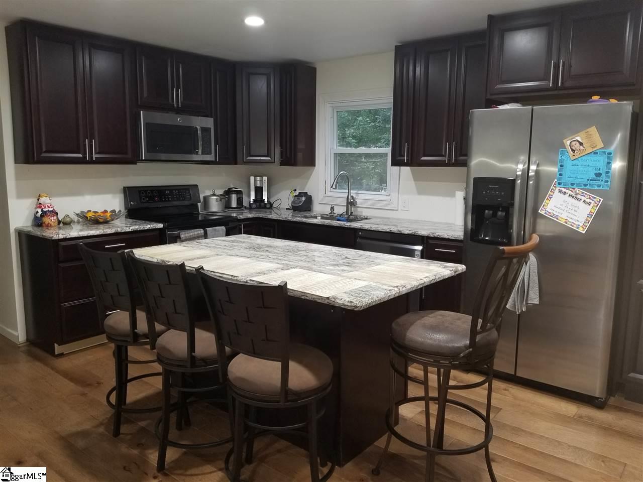 1600 Clement Road Greer, SC 29650 - Photo 6 of 26 Gallery Image 6
