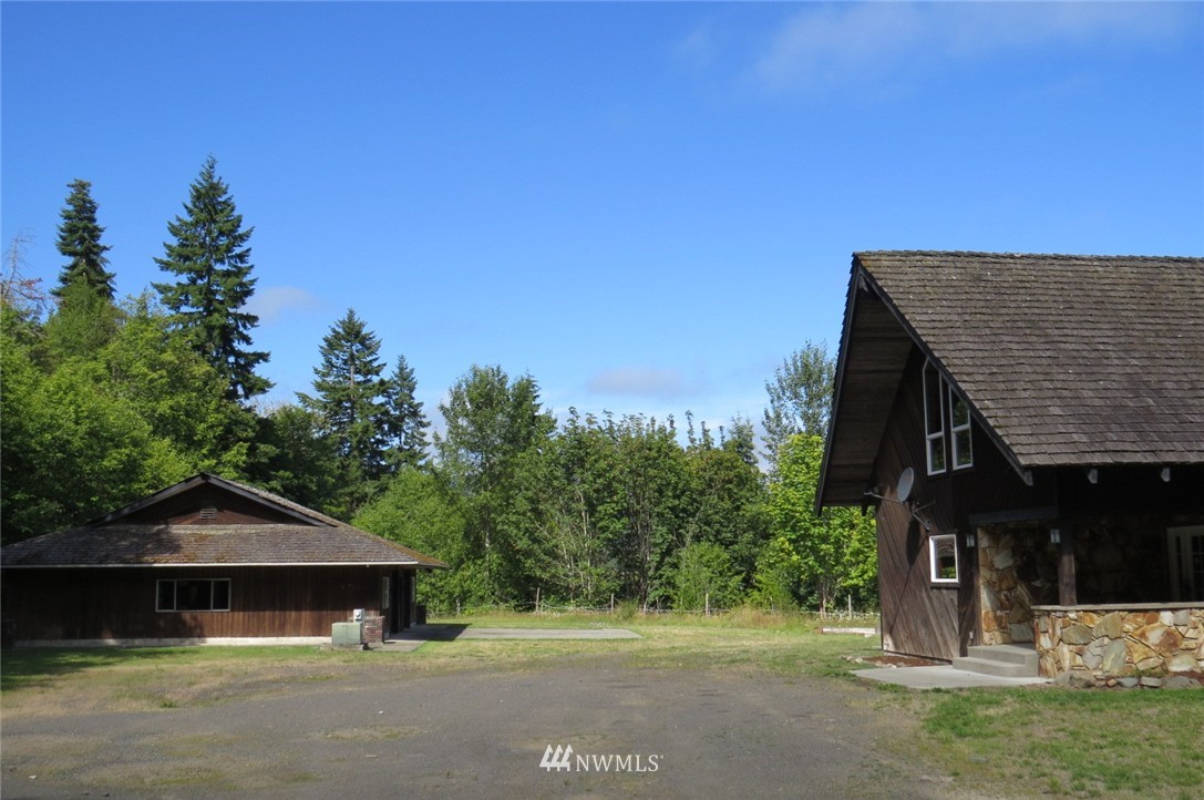472 Hansen Road Port Angeles, WA 98363 - Photo 2 of 25 Gallery Image 2